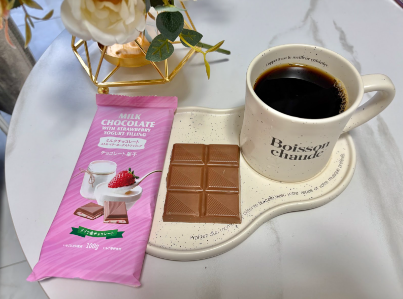 業務スーパーミルクチョコレートストロベリーヨーグルトフィリング